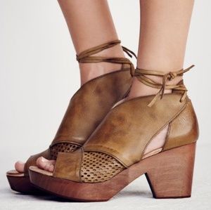 Last 1! Free People Revolver Clog - Worn once